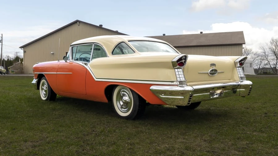 1957 Oldsmobile 88 - Image 16 of 31