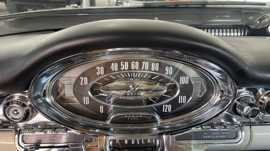 1957 Oldsmobile 88 - Image 27 of 31