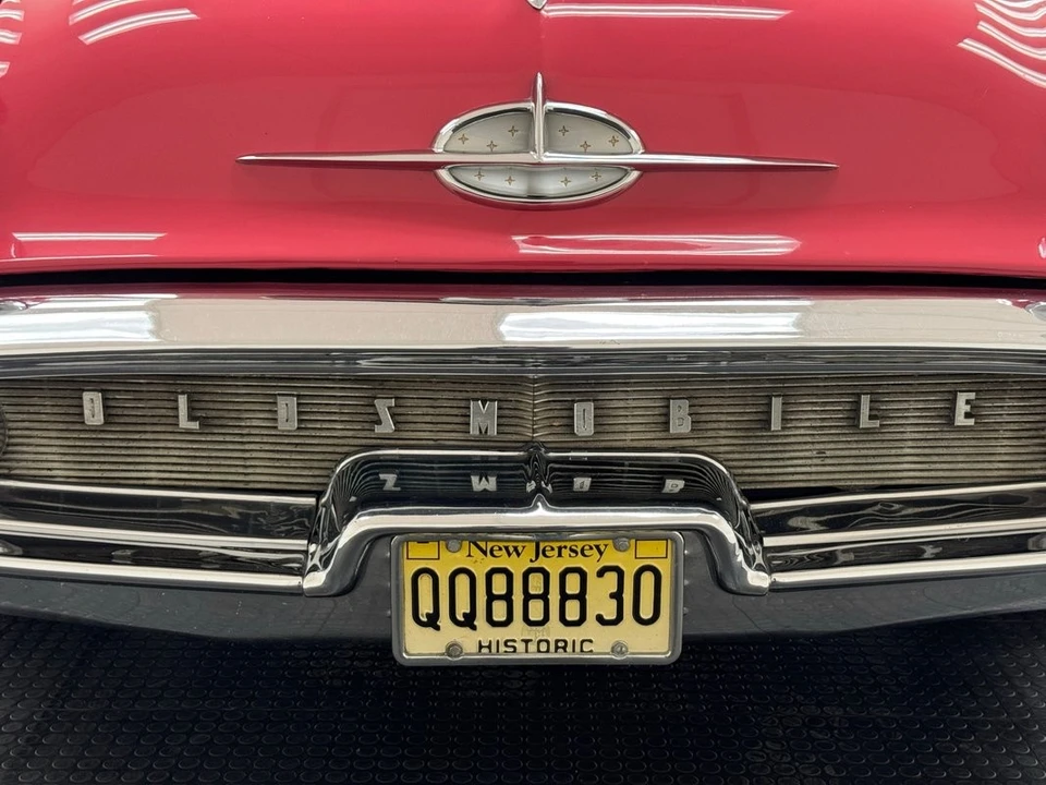 1957 Oldsmobile 88 - Image 9 of 31