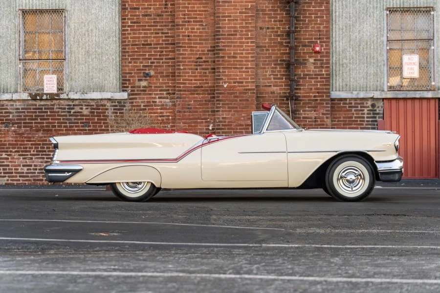 1957 Oldsmobile 88 - Image 9 of 26