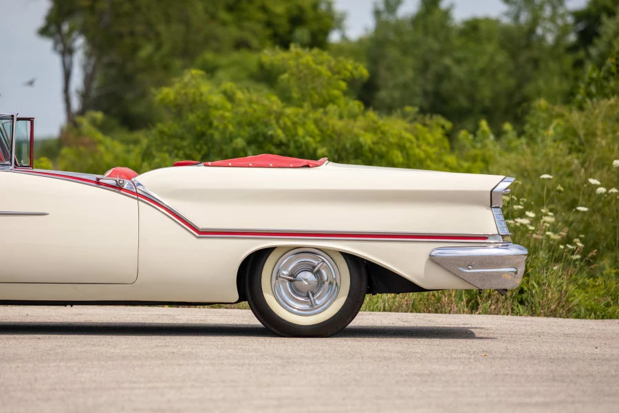 1957 Oldsmobile 88 - Image 13 of 25