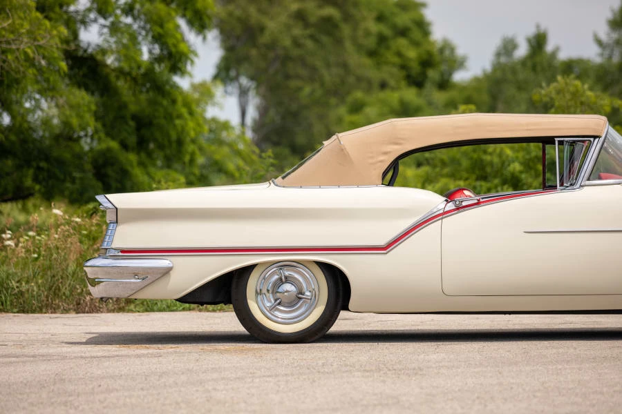 1957 Oldsmobile 88 - Image 15 of 25