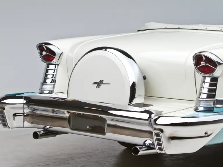 1957 Oldsmobile 88 - Image 15 of 22