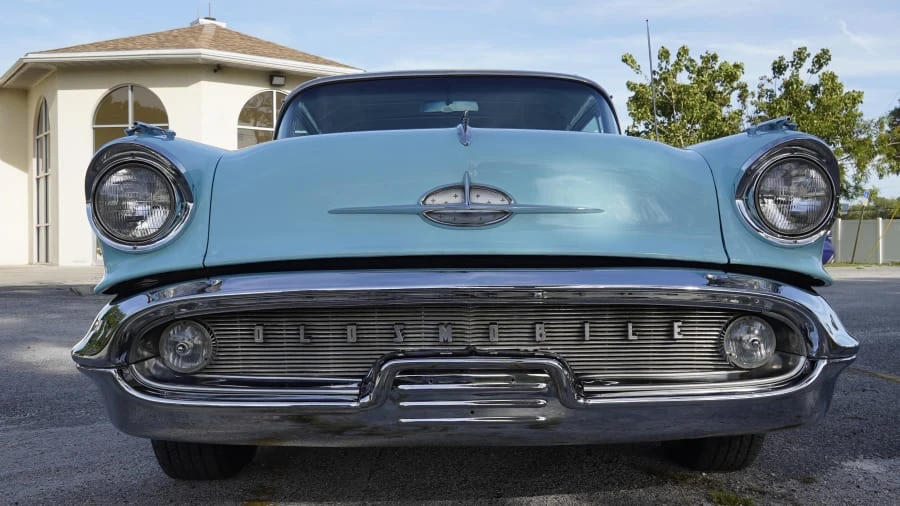 1957 Oldsmobile 88 - Image 11 of 20