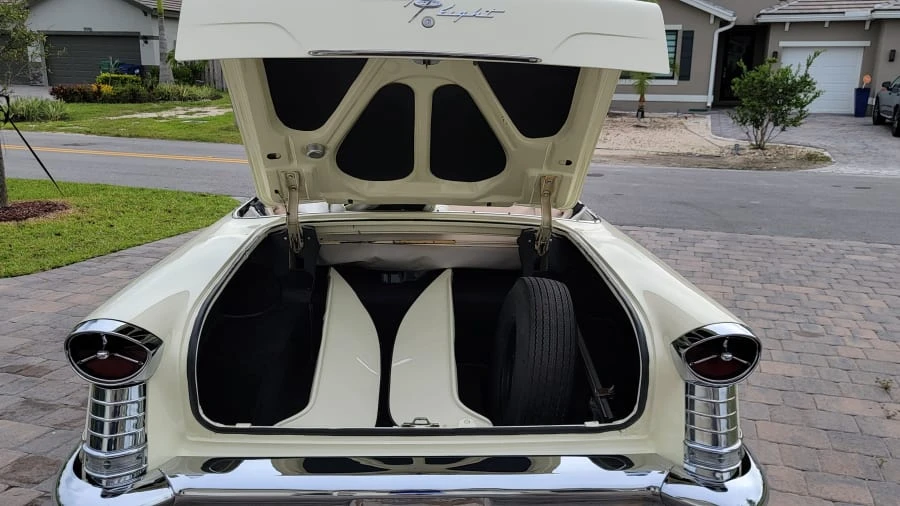 1957 Oldsmobile 98 - Image 22 of 31