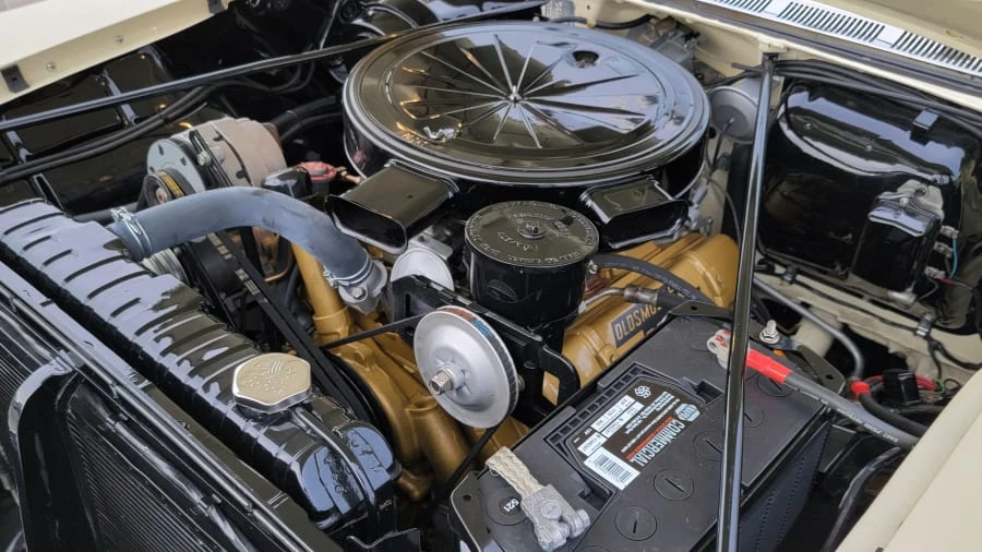 1957 Oldsmobile 98 - Image 18 of 31