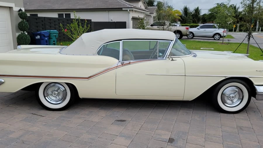 1957 Oldsmobile 98 - Image 27 of 31