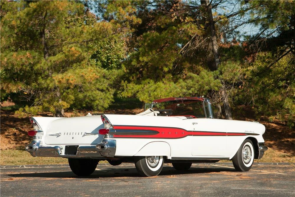 1957 Pontiac Star Chief - Image 2 of 3