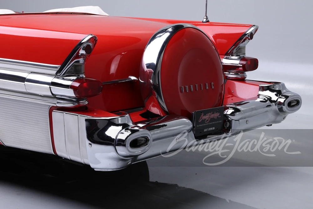 1957 Pontiac Star Chief - Image 6 of 31