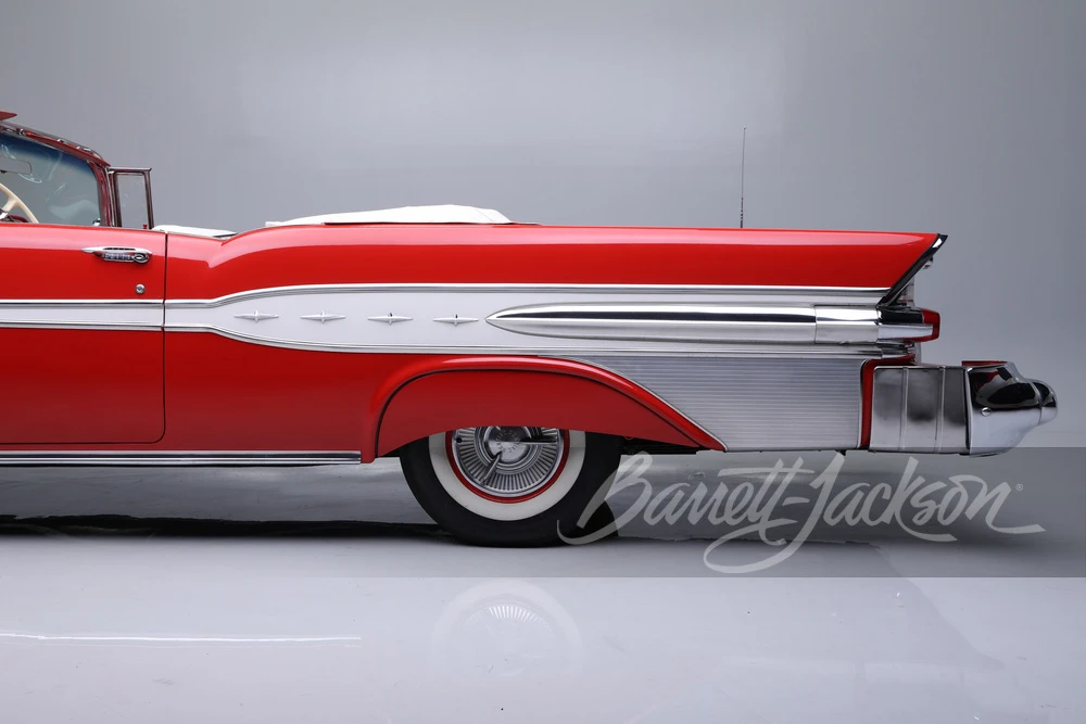 1957 Pontiac Star Chief - Image 20 of 31