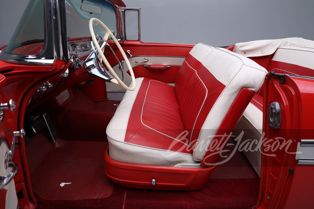 1957 Pontiac Star Chief - Image 24 of 31