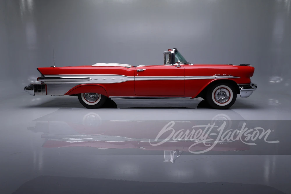1957 Pontiac Star Chief - Image 5 of 31