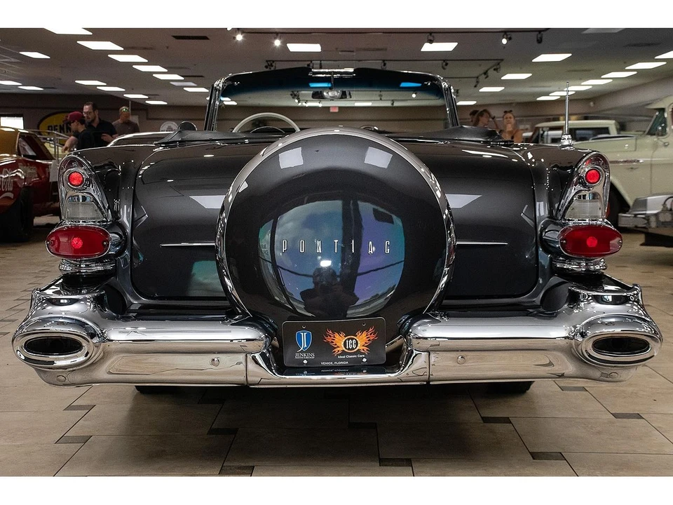 1957 Pontiac Bonneville - Image 21 of 31