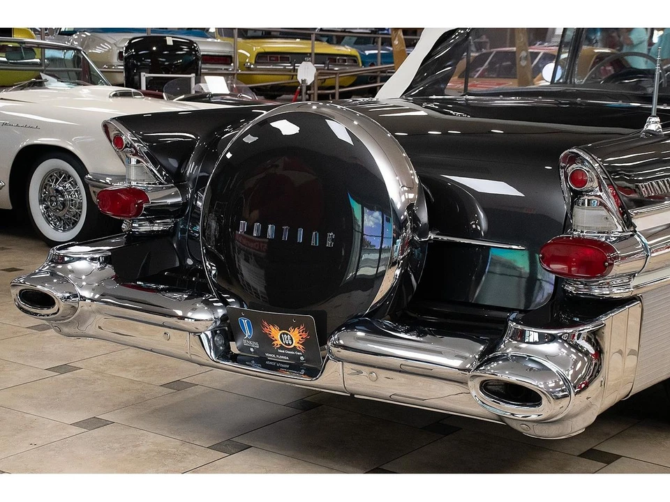 1957 Pontiac Bonneville - Image 17 of 31