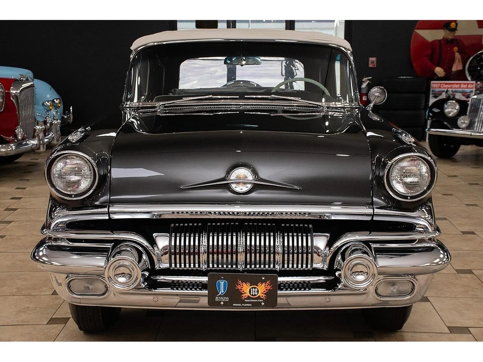 1957 Pontiac Bonneville - Image 7 of 31