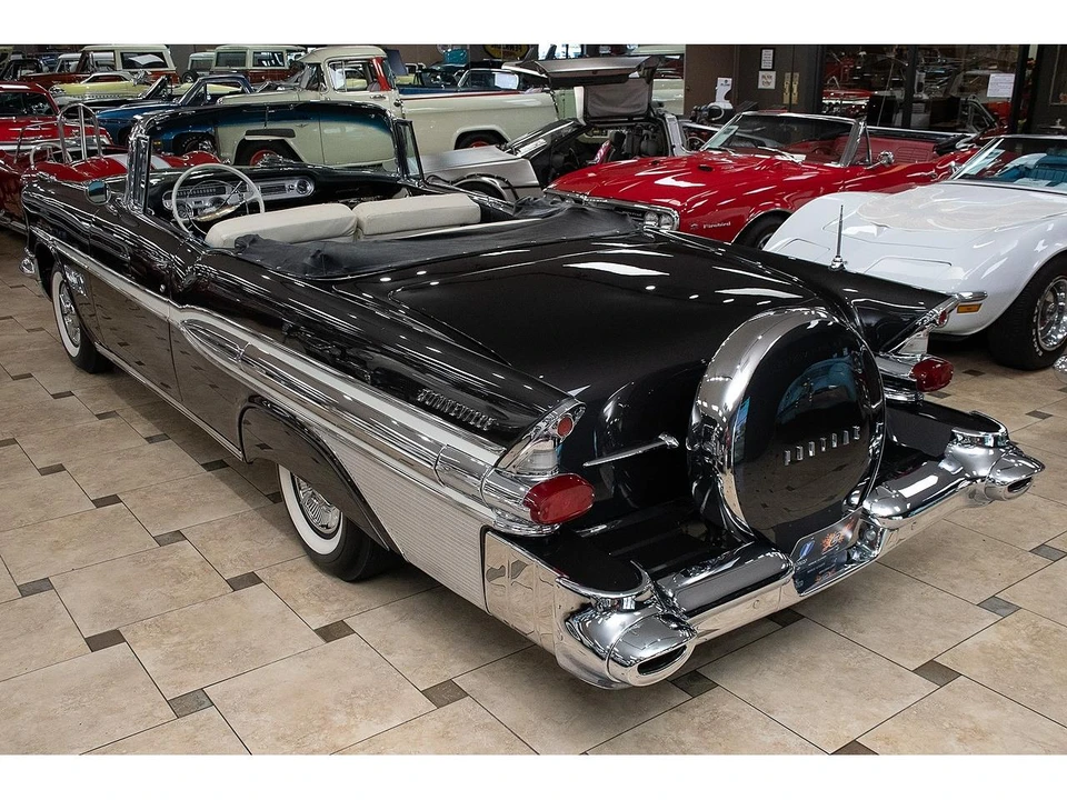 1957 Pontiac Bonneville - Image 30 of 31