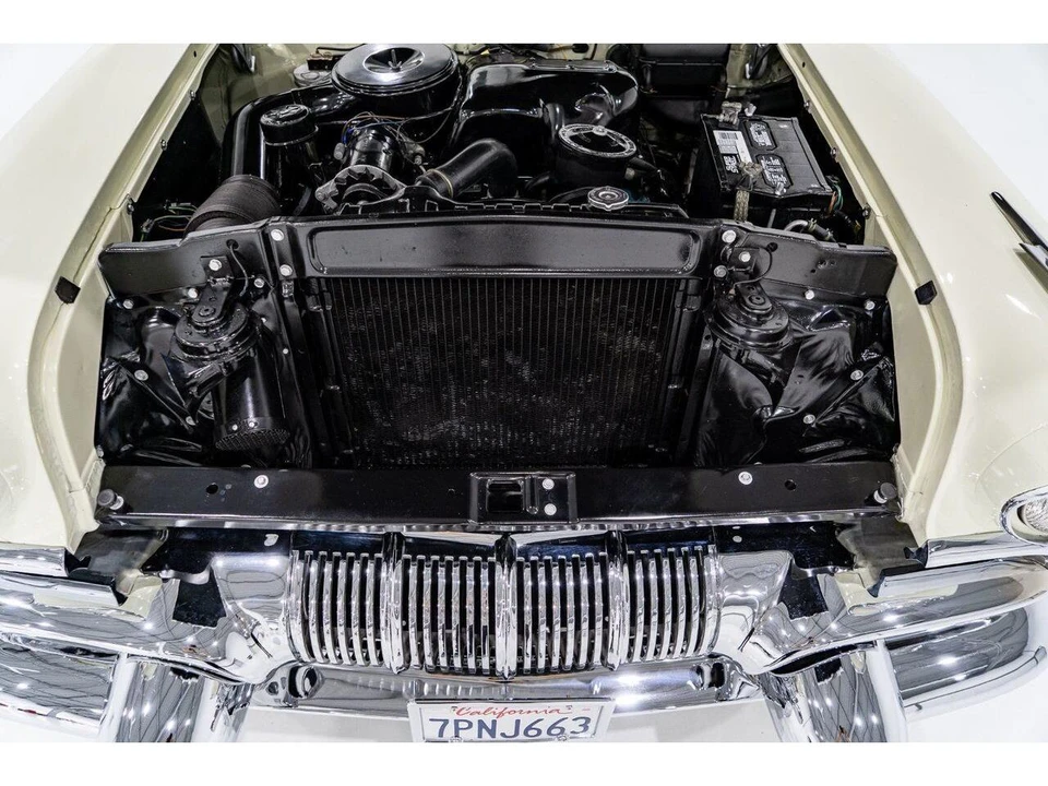 1957 Pontiac Bonneville - Image 18 of 31