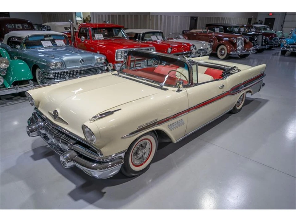 1957 Pontiac Bonneville - Image 3 of 31