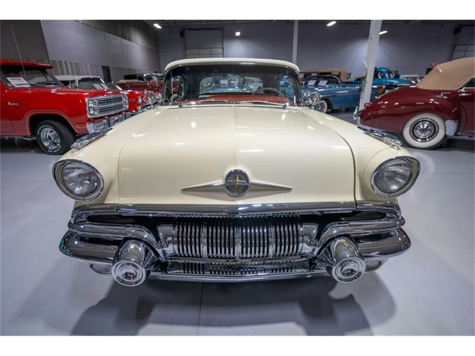 1957 Pontiac Bonneville - Image 28 of 31