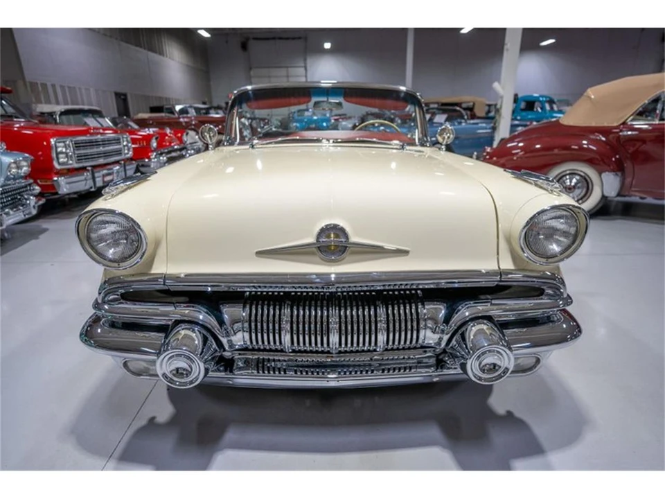 1957 Pontiac Bonneville - Image 20 of 31