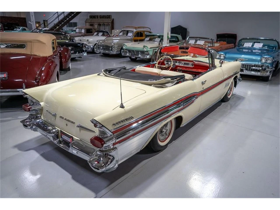 1957 Pontiac Bonneville - Image 7 of 31
