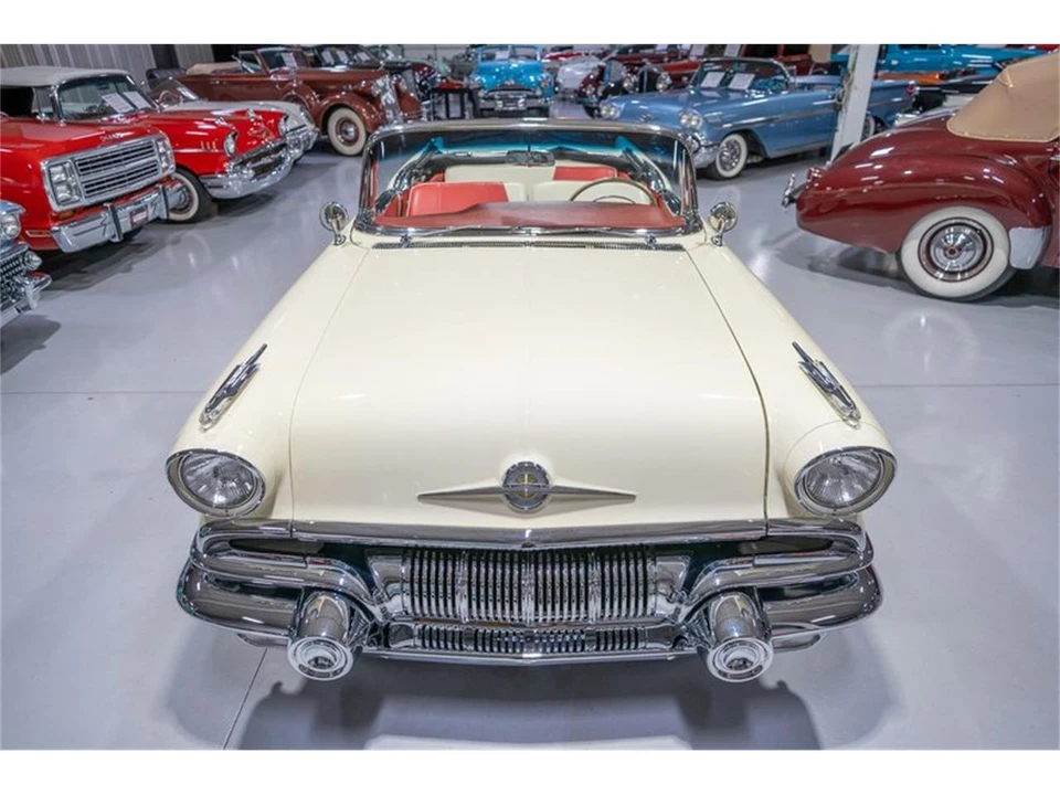 1957 Pontiac Bonneville - Image 4 of 31