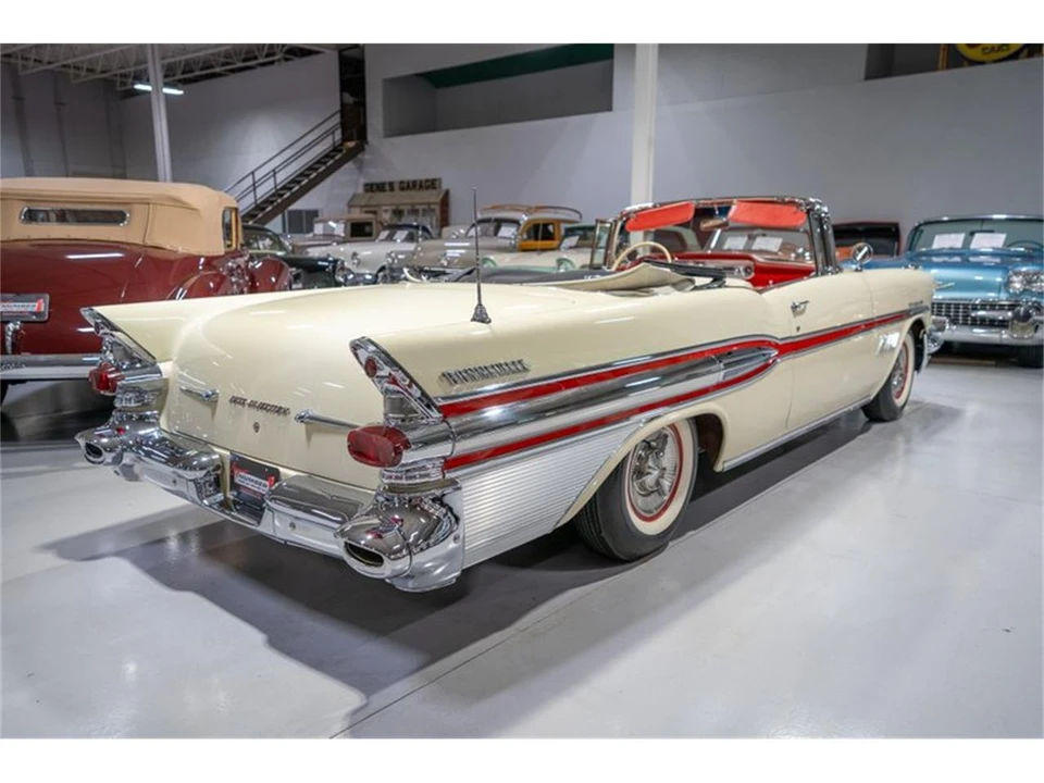 1957 Pontiac Bonneville - Image 23 of 31