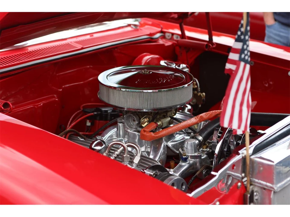 1957 Pontiac Chieftain - Image 12 of 31
