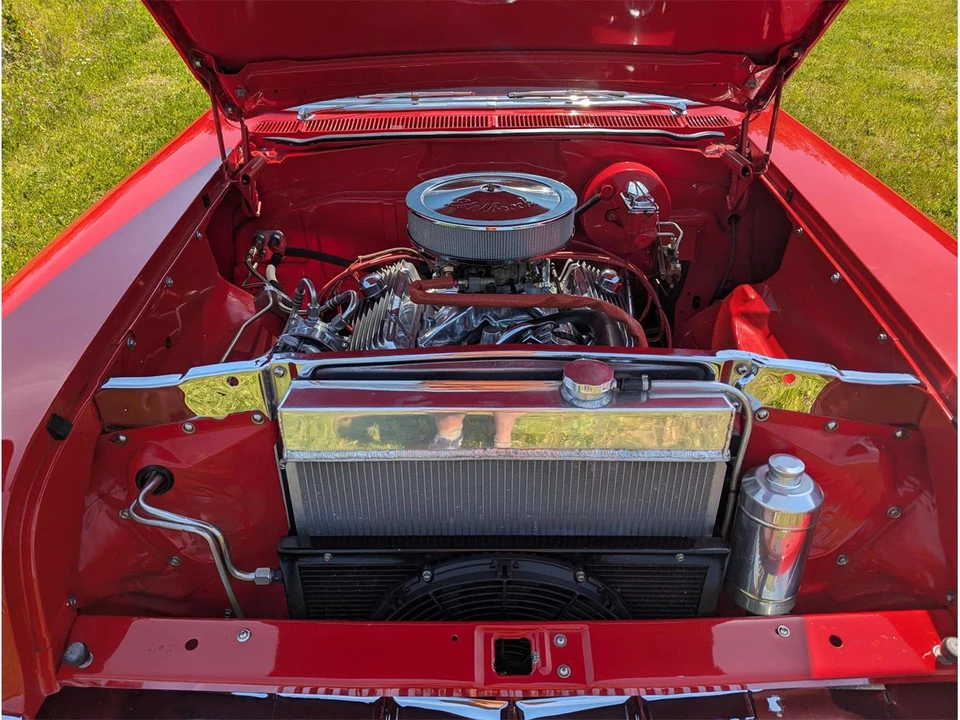 1957 Pontiac Chieftain - Image 15 of 31