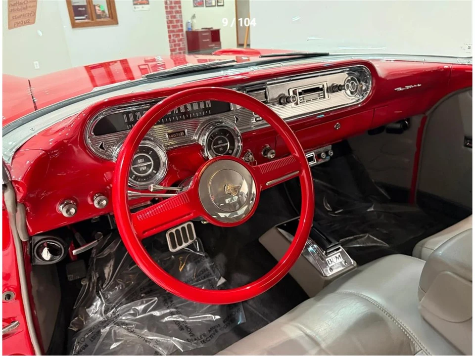 1957 Pontiac Chieftain - Image 16 of 31
