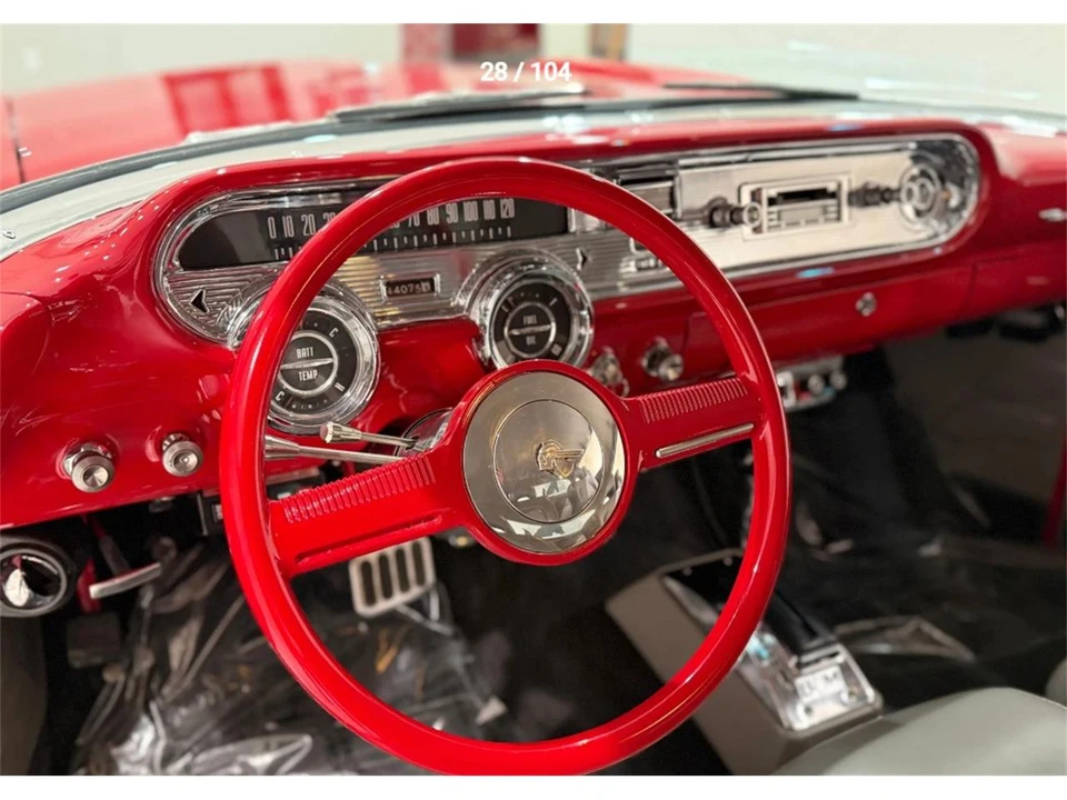 1957 Pontiac Chieftain - Image 20 of 31