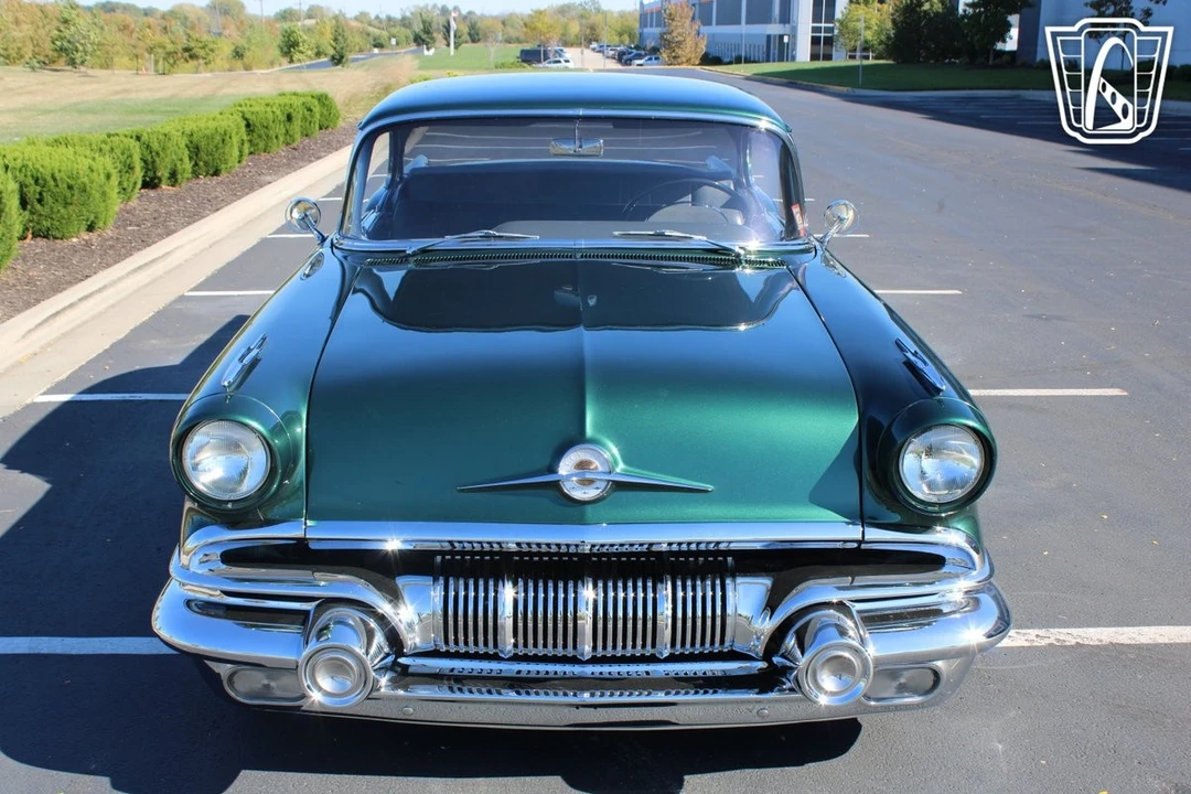 1957 Pontiac Chieftain - Image 9 of 12