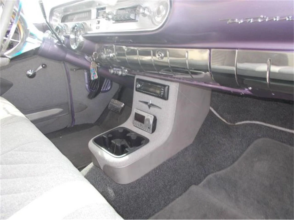 1957 Pontiac Chieftain - Image 2 of 9