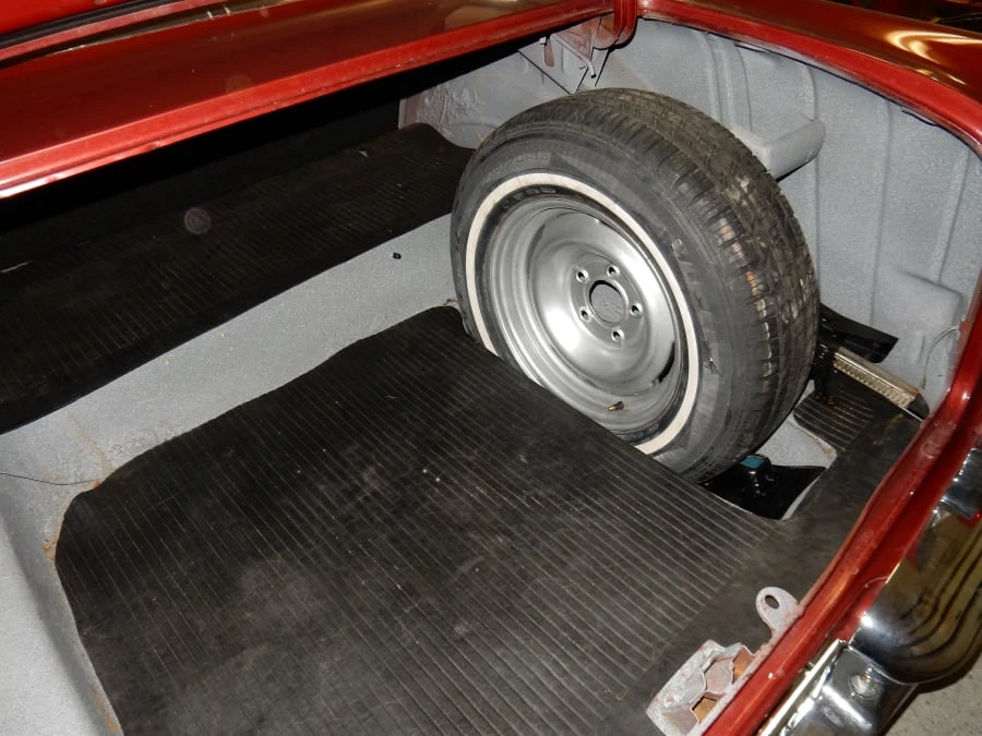 1957 Pontiac Chieftain - Image 6 of 7