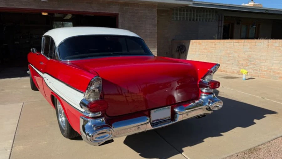 1957 Pontiac Chieftain - Image 3 of 21