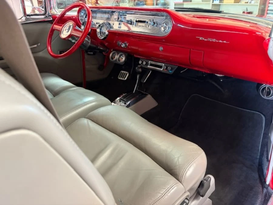 1957 Pontiac Chieftain - Image 15 of 21