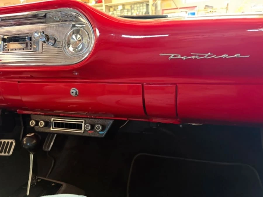 1957 Pontiac Chieftain - Image 10 of 21