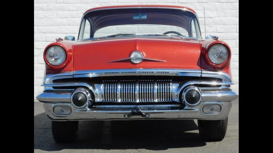 1957 Pontiac Chieftain - Image 10 of 12