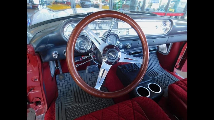 1957 Pontiac Chieftain - Image 4 of 12