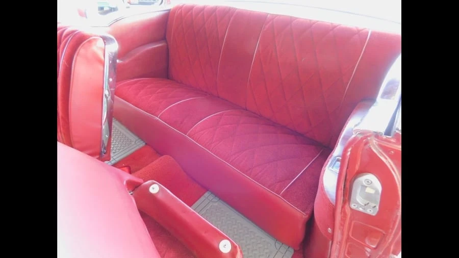 1957 Pontiac Chieftain - Image 6 of 12