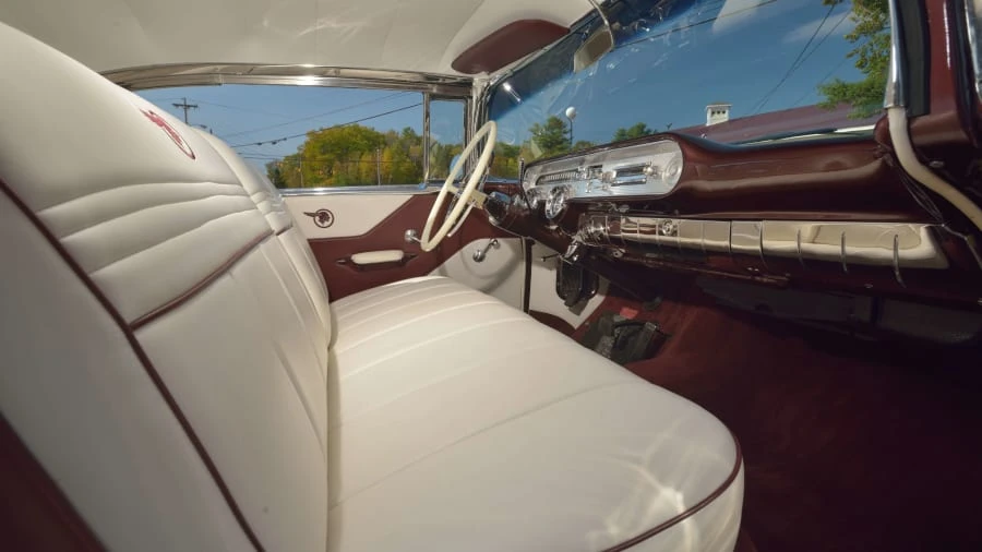 1957 Pontiac Chieftain - Image 5 of 31