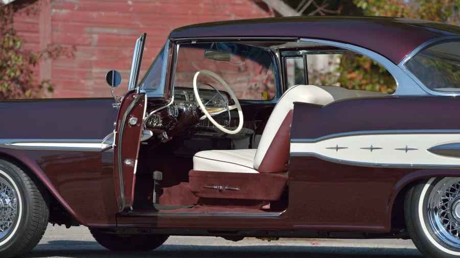 1957 Pontiac Chieftain - Image 17 of 31