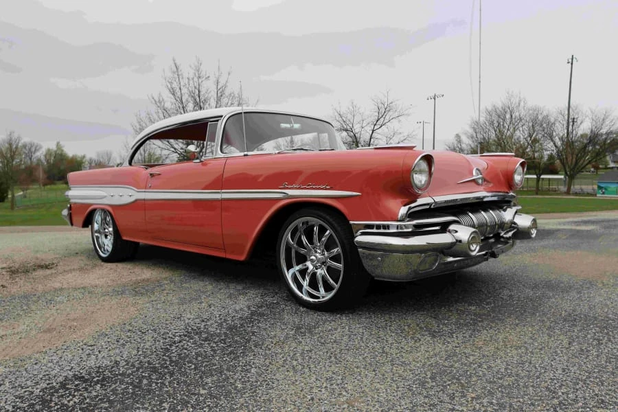1957 Pontiac Chieftain - Image 7 of 25