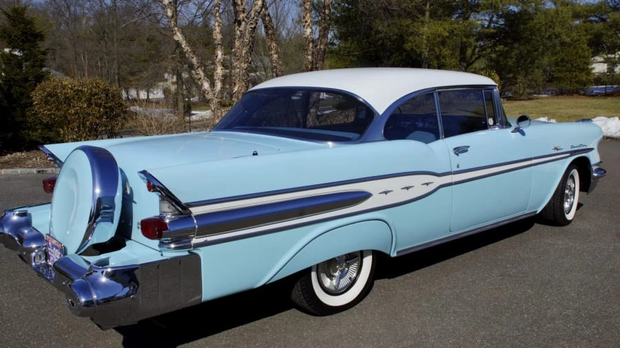 1957 Pontiac Chieftain - Image 2 of 11