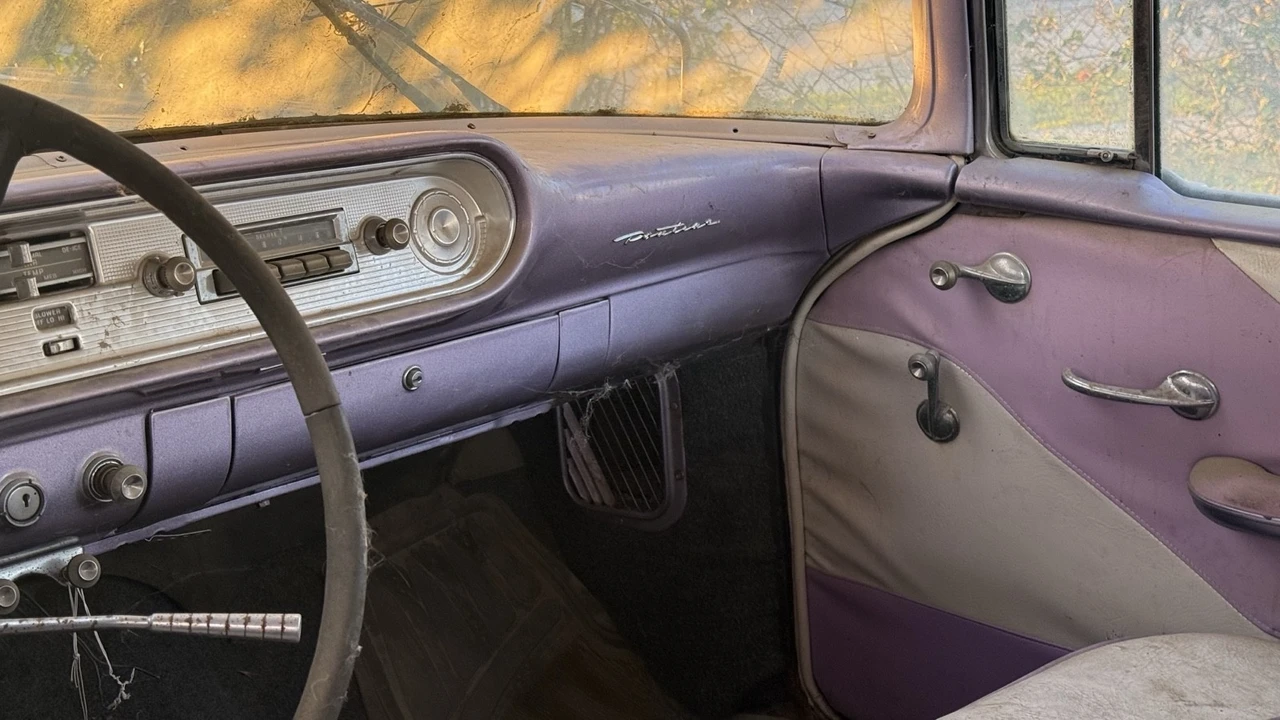 1957 Pontiac Chieftain - Image 13 of 15