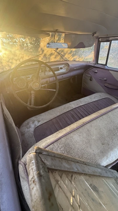 1957 Pontiac Chieftain - Image 10 of 15