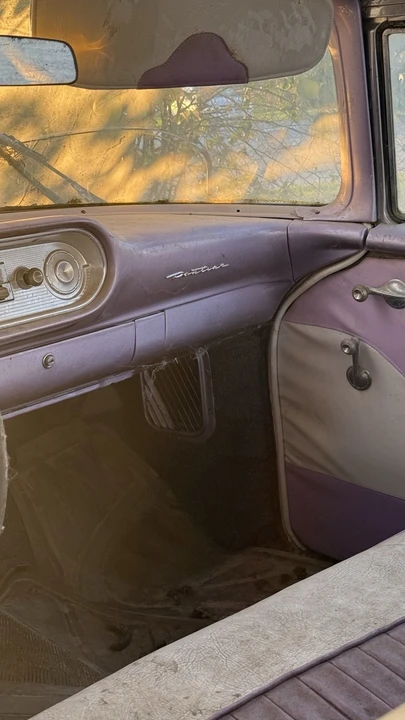 1957 Pontiac Chieftain - Image 12 of 15