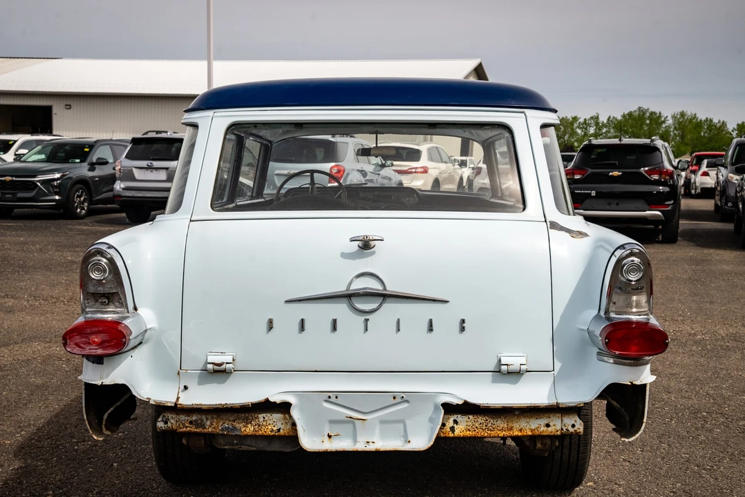 1957 Pontiac Chieftain - Image 13 of 31