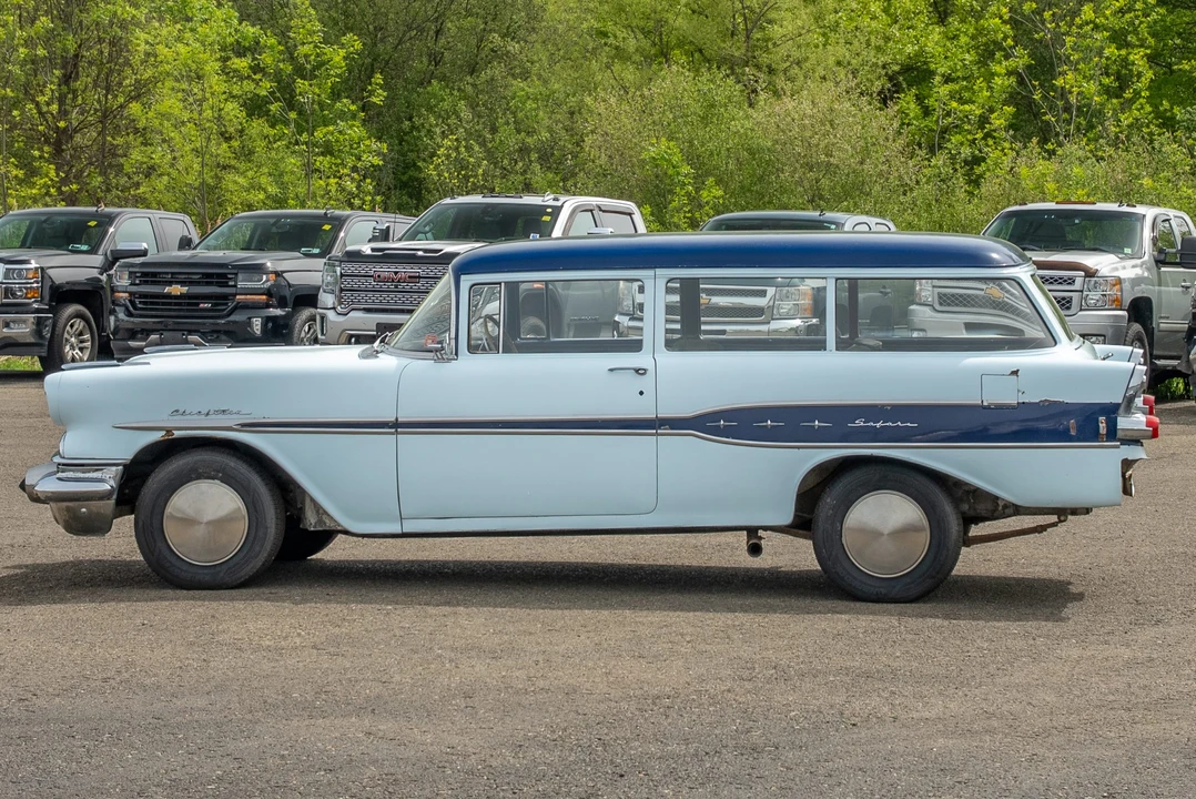 1957 Pontiac Chieftain - Image 15 of 31