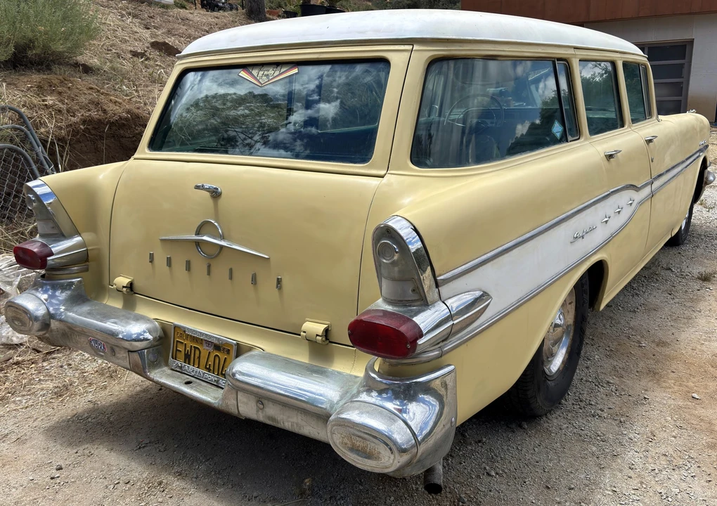 1957 Pontiac Chieftain - Image 24 of 31
